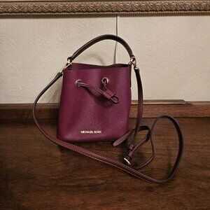New Michael Kors Suri Small Saffiano Leather Crossbody Bag
